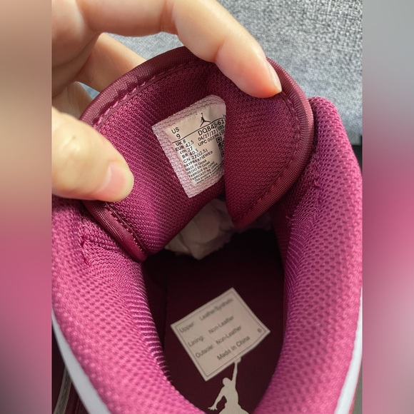 Men’s Nike Jordan 1 Mid Cherrywood Red Size 9US - Picture 5 of 8